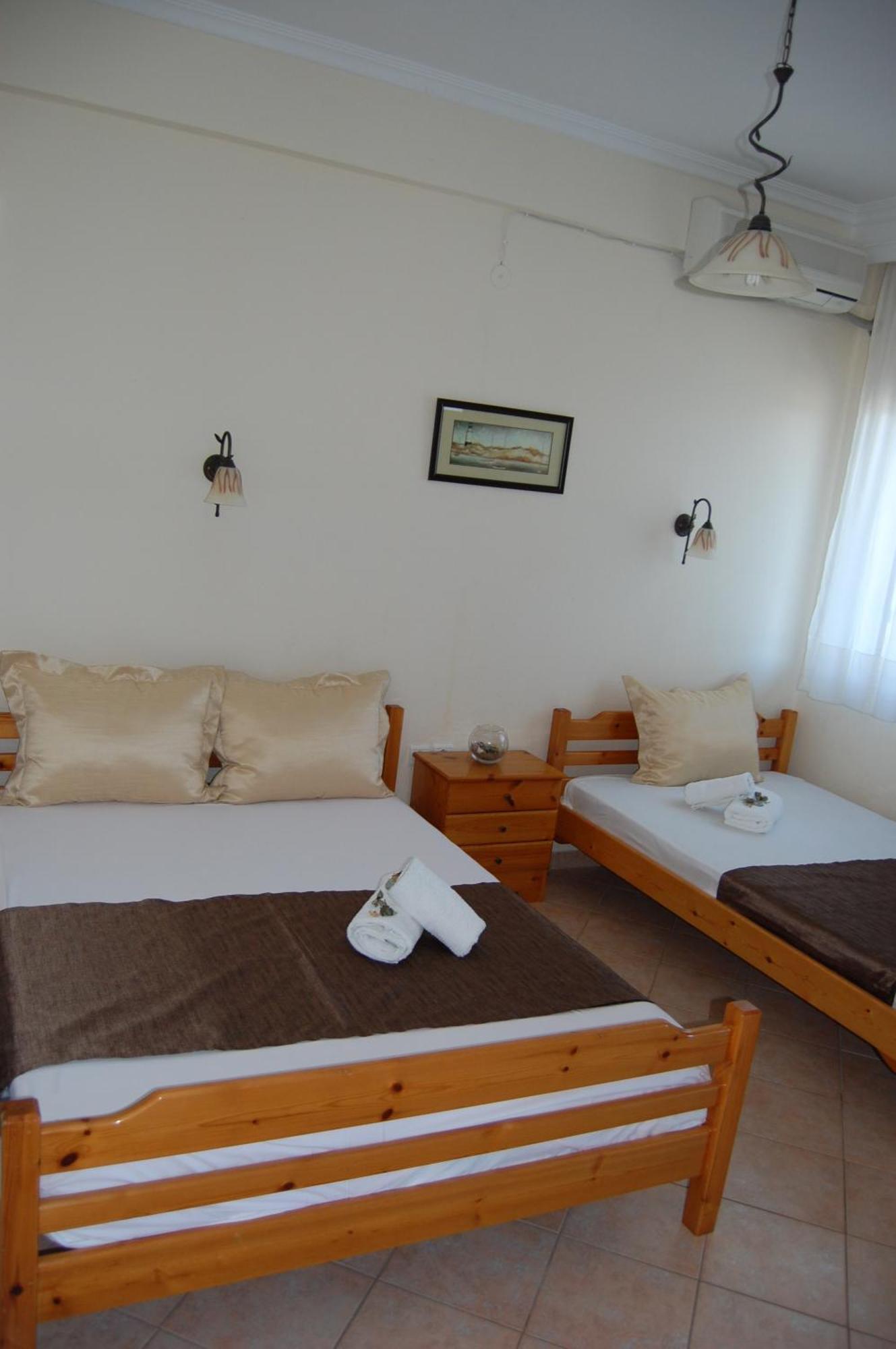 Melachrini Apartments Vrasná Kültér fotó