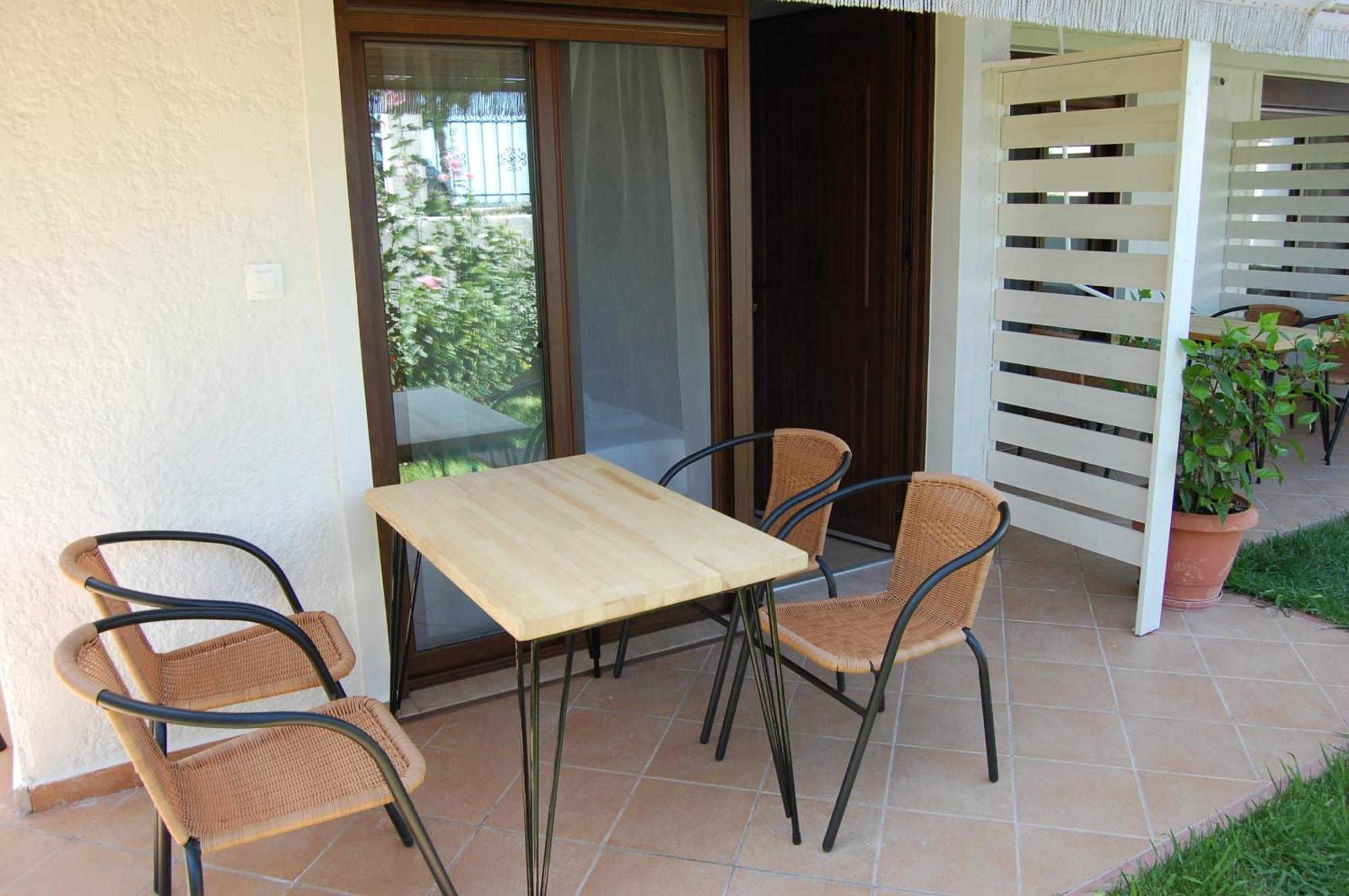 Melachrini Apartments Vrasná Kültér fotó
